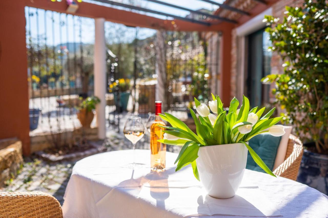 Appartement De Caractere Le Camelia, 56M², Dans Propriete Au Calme Avec Piscine By Le Mas De Louise Et Sacha Solliès-Toucas Εξωτερικό φωτογραφία